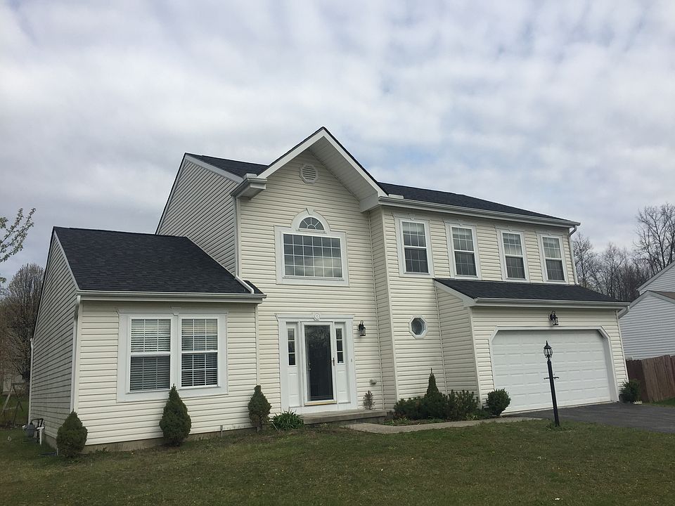 1st image of 15 Hardwoods Dr