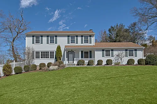 4 Ivanhoe Ln Photo 1