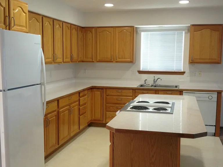 1300 Marina Dr #16 — Photo 3