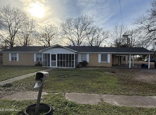 321 Wheeler St, Itta Bena, MS 38941