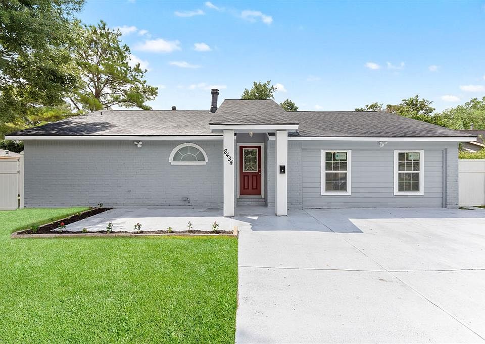 1st image of 8434 Garden Parks Dr