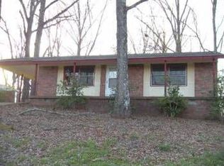 1 Umpqud Dr, Cherokee Village, AR 72529