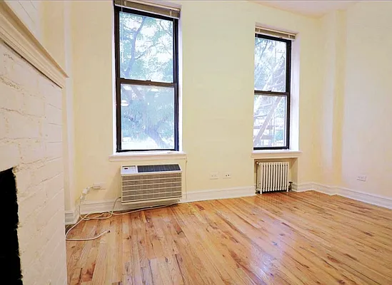 Rented by United Realty Group Unlimited | media 9