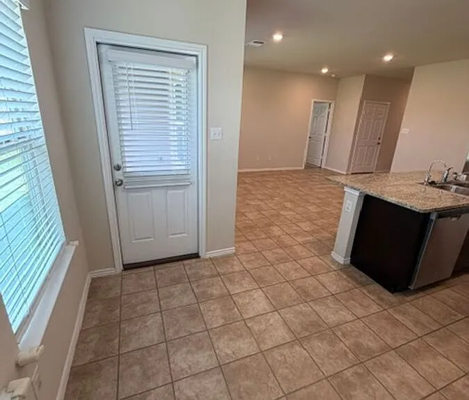 6001 Amelia Earhart Blvd — Photo 12