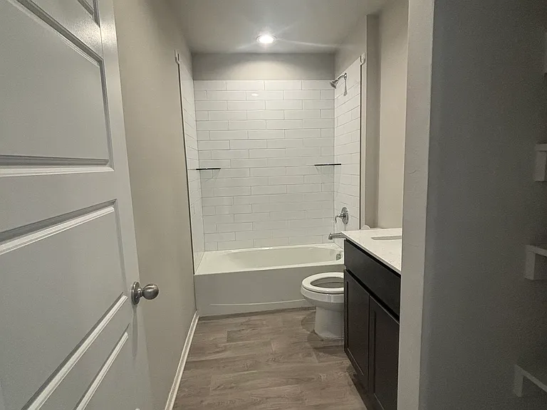 2524 Alice Way — Photo 9