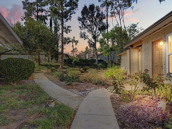 4th image of 10028 Chavacan Ln