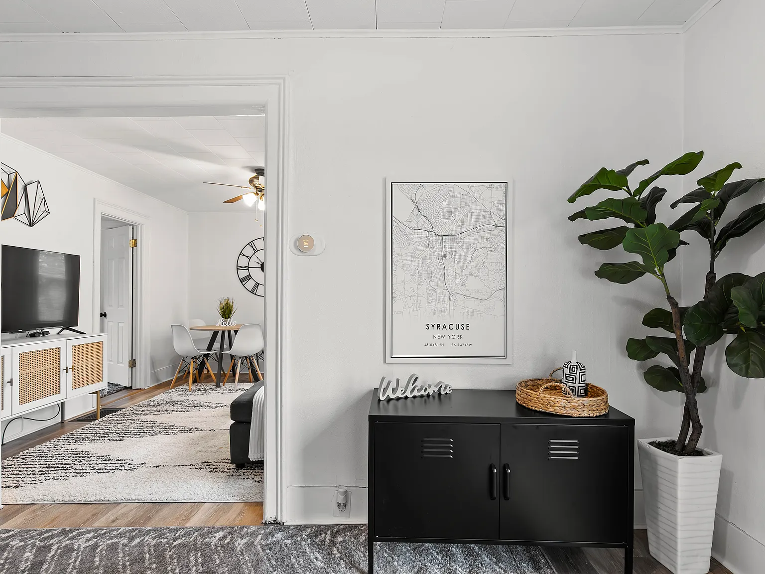 2 bed, 1000 sqft, $2,300 — Photo 3