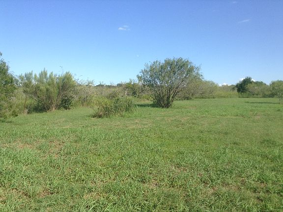 3rd image of 232 William Pettus Ct