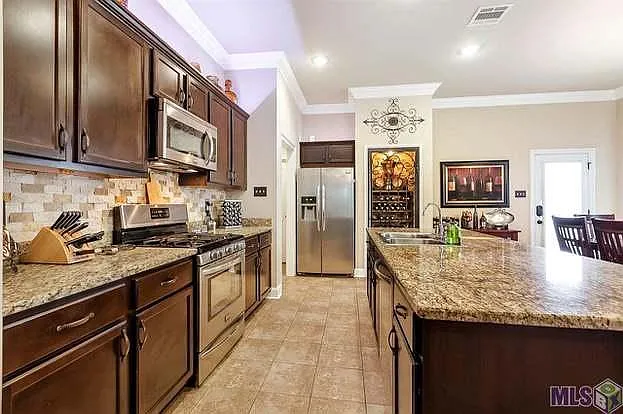 16316 Timberstone Dr — Photo 4