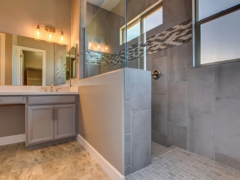 5388 Rocky Vista Dr — Photo 15