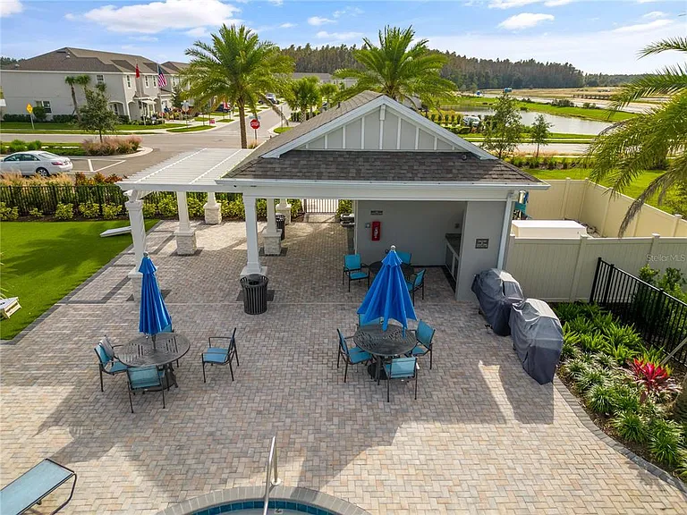 2415 Paravane Way — Photo 34