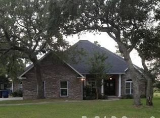 8101 Clamshell Ave, Ocean Springs, MS 39564