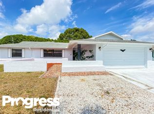 6251 Hopewell Dr, Holiday, FL 34690