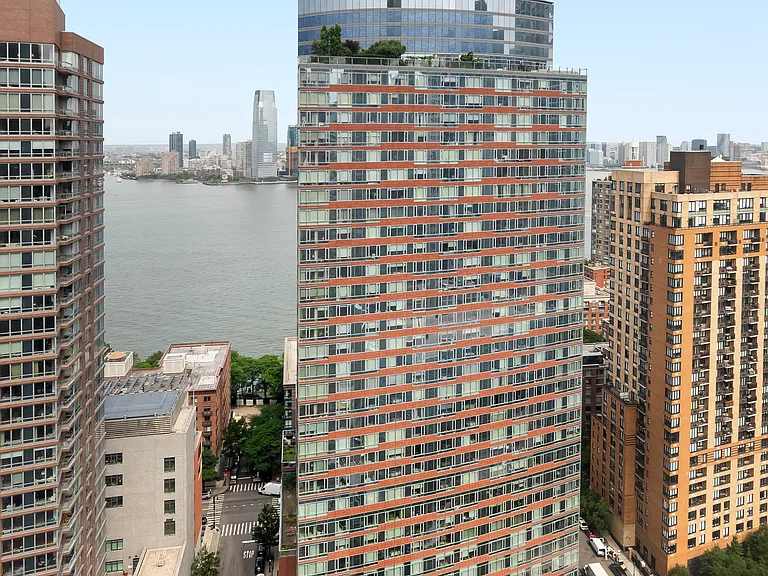 20 West St #29C — Photo 15