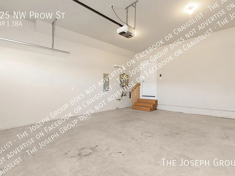 625 NW Prow St — Photo 21