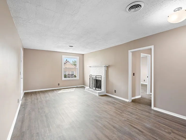 7305 Weston Way — Photo 12