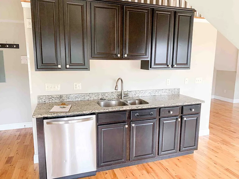 126 King St — Photo 8