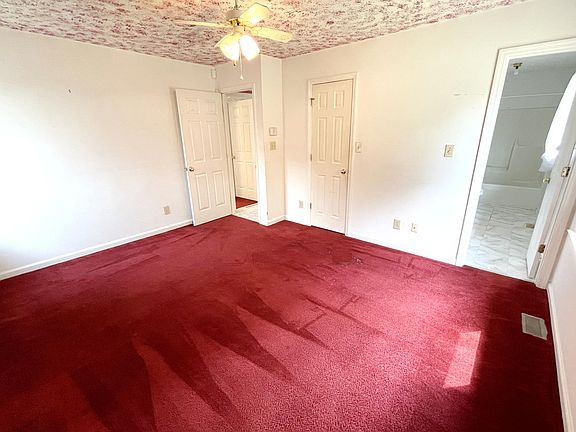 En suite bedroom with bathroom