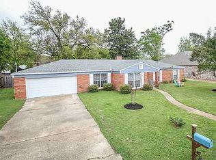 121 Azalea Dr, Long Beach, MS 39560