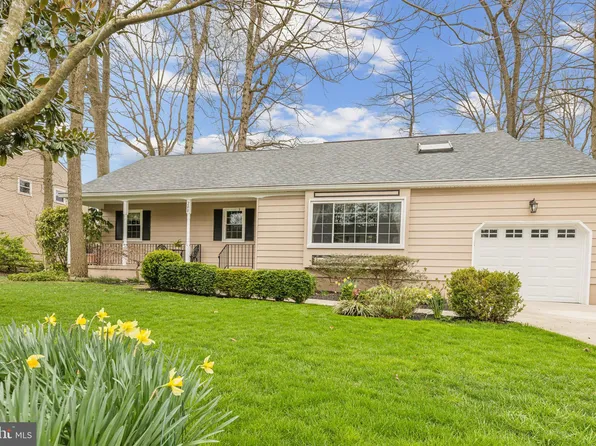 208 Andrews Ave, Moorestown, NJ 08057
