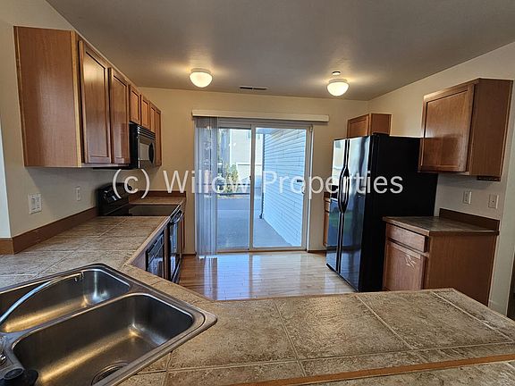 4th image of 1280 Griggs St
