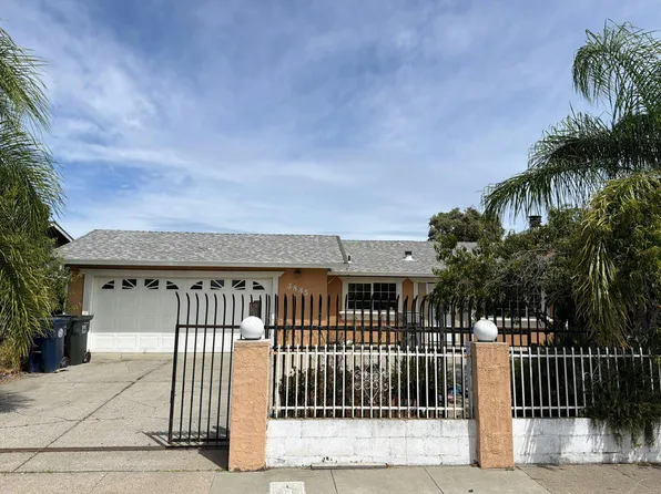 3885 Samos Way, Sacramento, CA 95823