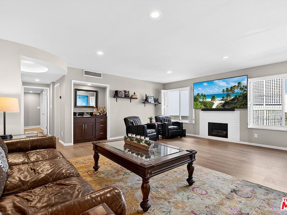 1st image of 831 S Gretna Green Way APT 103