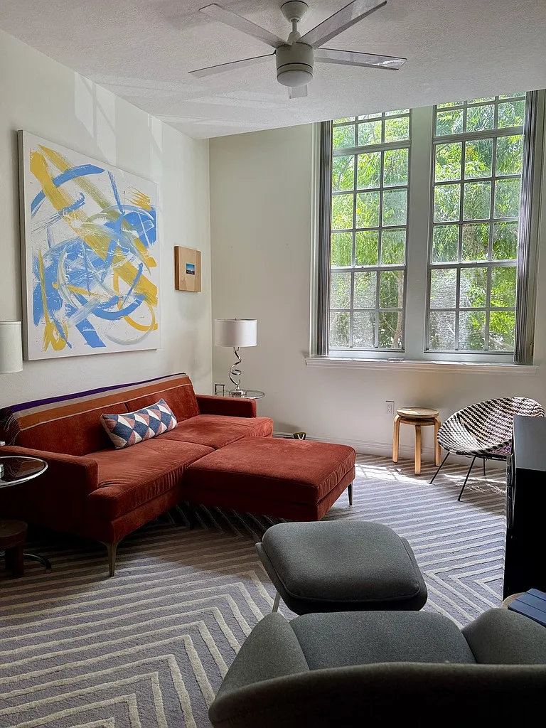 1 bed, 700 sqft, $2,500 — Photo 1