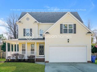 1416 Forest Berry Ct, Fuquay Varina, NC 27526