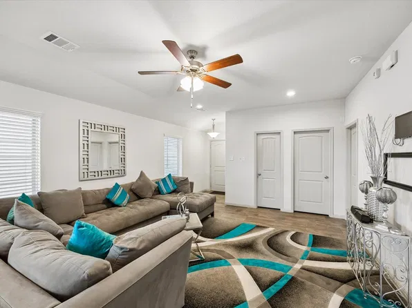 7931 Tuscan Cypress Dr, Cypress, TX 77433