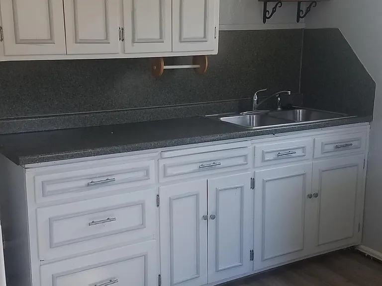 514 E Curtis Dr — Photo 2