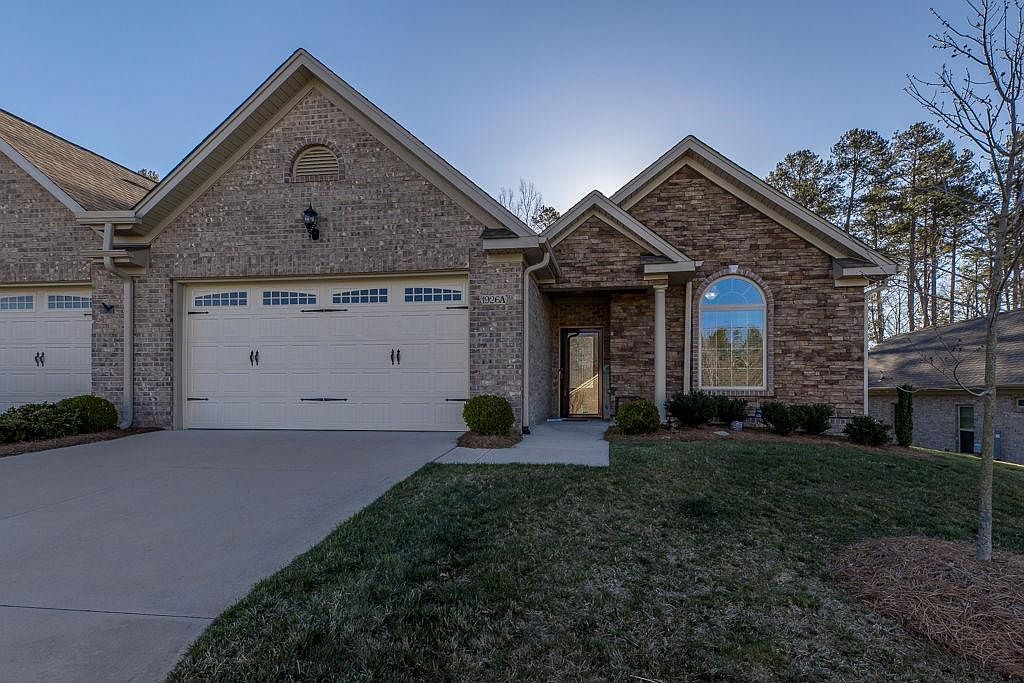 1926 Whisper Lake Dr, Whitsett, NC 27377 Zillow