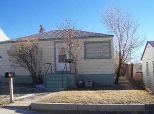 1402 High St, Rawlins, WY 82301