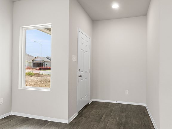 2nd image of 11521 Murano Dr