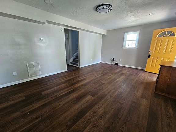 3rd image of 1044 26th St