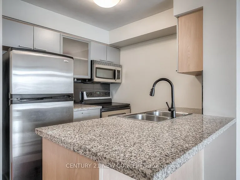 16 Harrison Garden Blvd #2506 — Photo 9