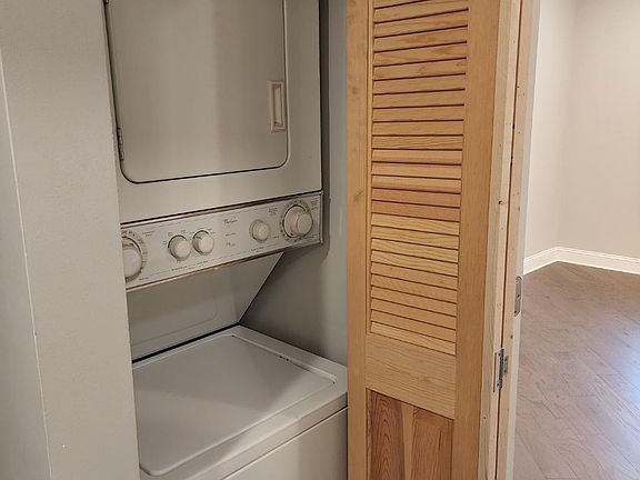 3rd image of 5120 Hazel Ave #3F