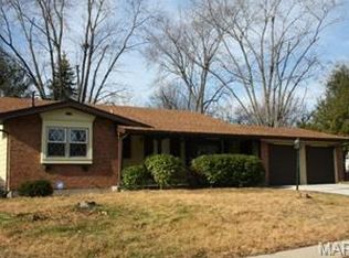 11865 Brampton Hunt Rd, Florissant, MO 63033