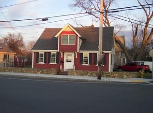 241 Hull St #1, Cohasset, MA 02025