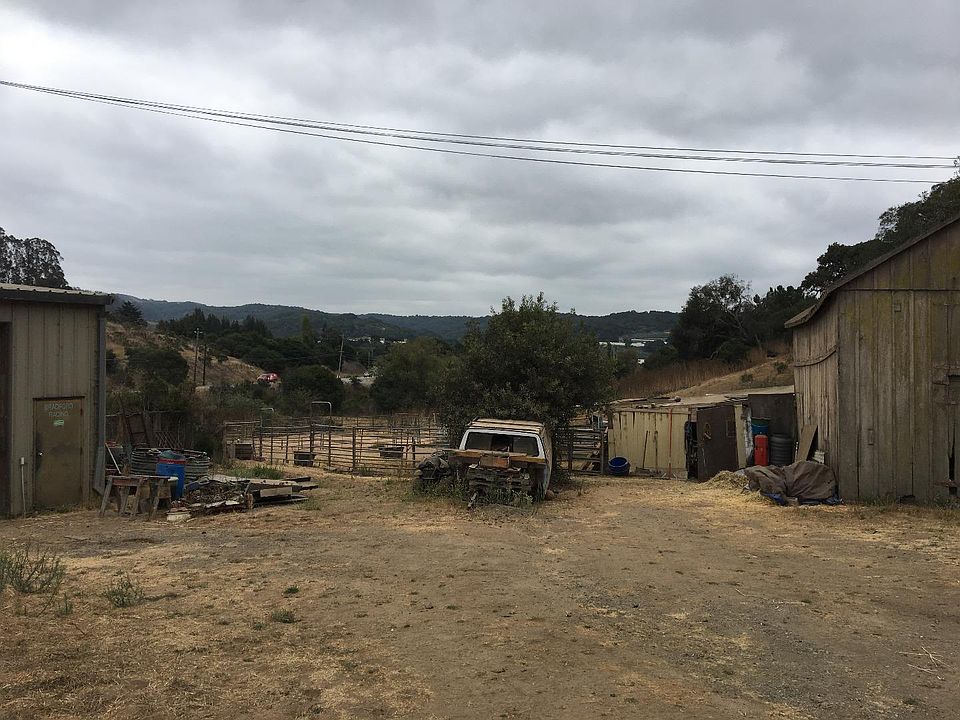 2nd image of 2264 San Juan Rd