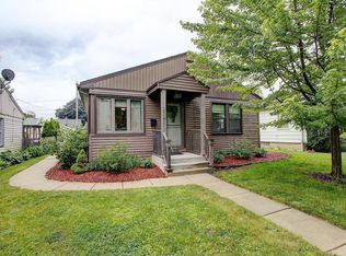 2941 N 88th St, Milwaukee, WI 53222