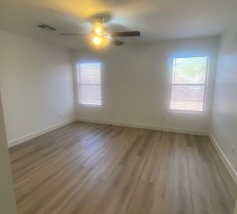 5th image of 5261 E Flower Ave