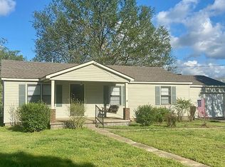 1260 Sunset Dr, Tuscumbia, AL 35674