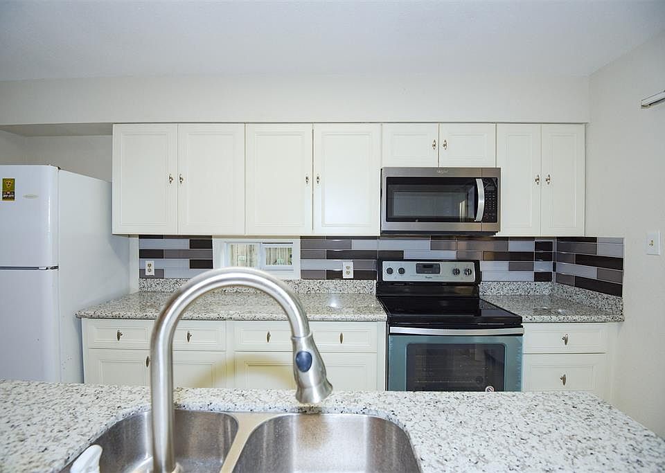 1st image of 4382 Wildacres Dr