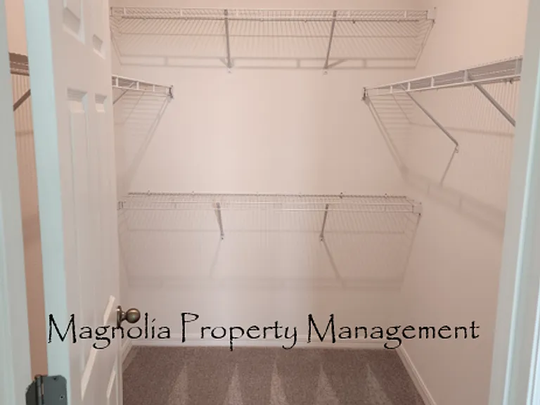 751 Richmond Estate Ave — Photo 5