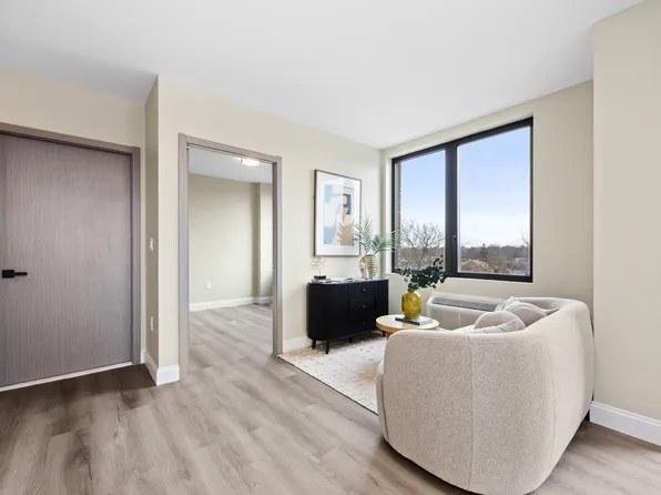 163-07 72nd Avenue image 12 of 22