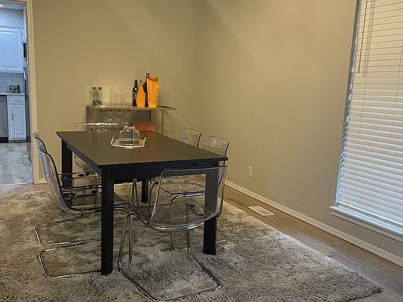2nd image of 4105 Timberlane