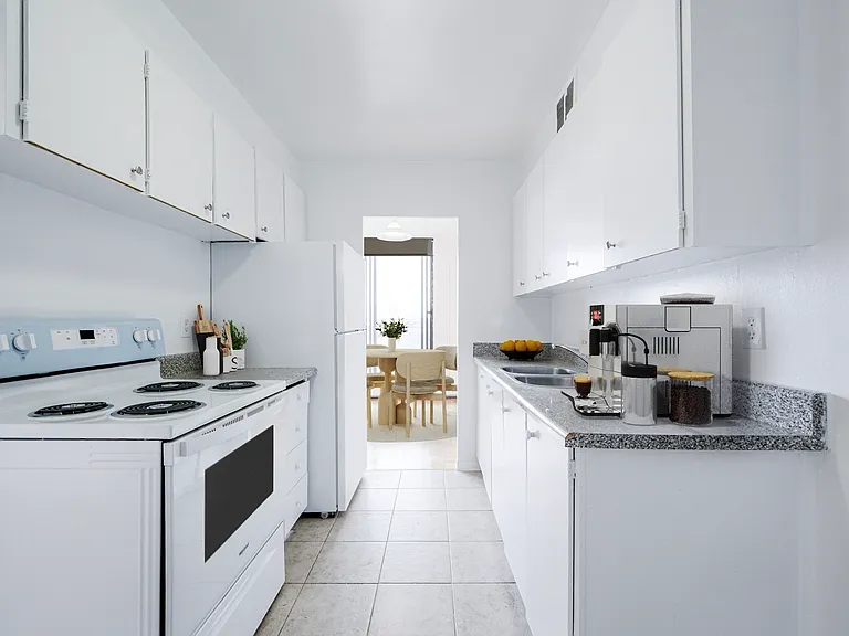 7 Saint Dennis Dr — Photo 16