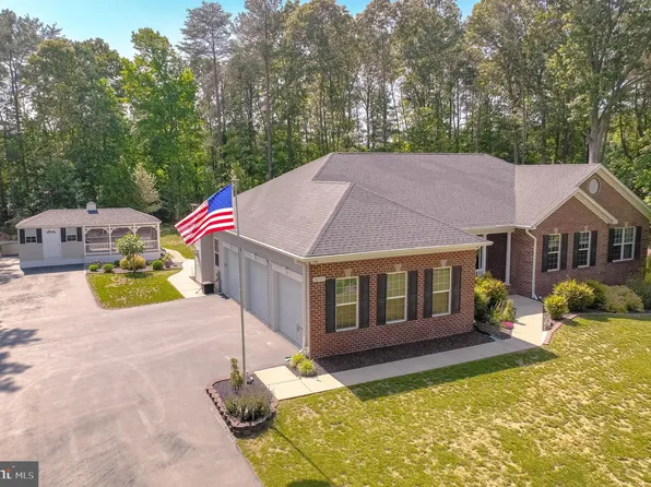 26107 Harmony View St, Mechanicsville, MD 20659