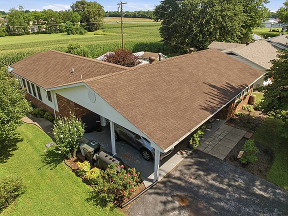 2nd image of 122 Burton Ct